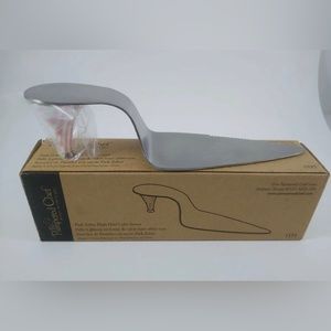 Pampered Chef Pink Zebra High Heel Cake Server